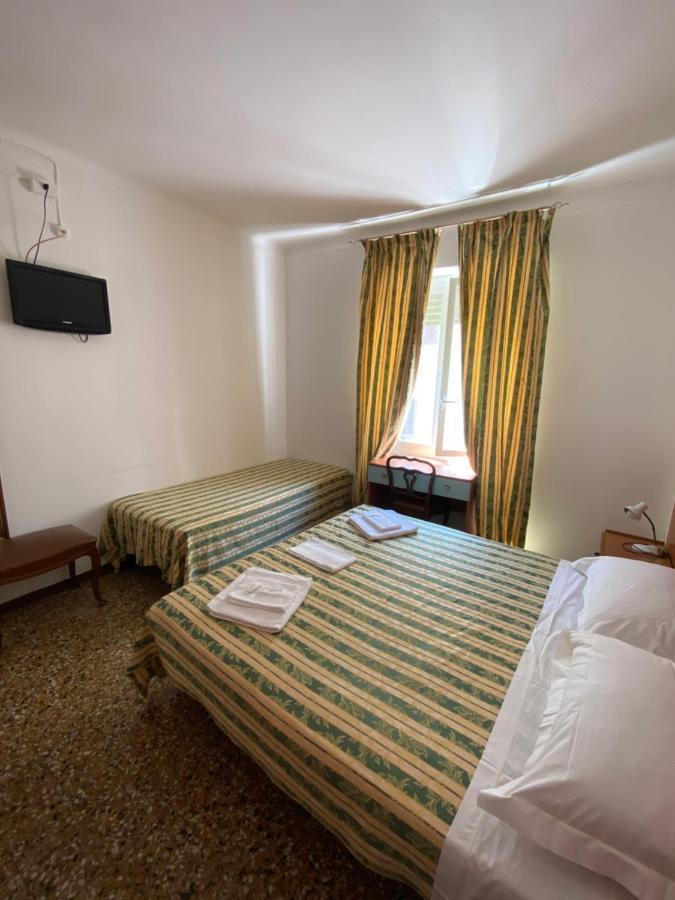 Hotel Primavera Sanremo Ngoại thất bức ảnh